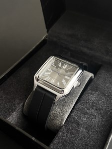 ساعت مردانه کارتیه سانتوس بند سیلیکون صفحه سفید W104