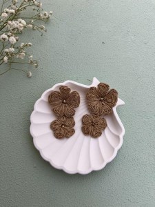 گوشواره رافیا طرح شکوفه کد E107