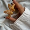 دستبند زنانه طرح پروانه رنگ طلایی B133
