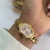 ساعت مچی زنانه برنجی صفحه چندضلعی طرح طلا کد W143