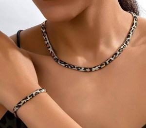 گردنبند و دستبند ماری طرح پلنگی کد S133