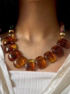 گردنبند زنانه پارچه ای طرح سنگ N133