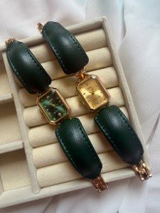 ساعت مچی زنانه دسته چرم صفحه مستطیل مدل bvlgari کد W145