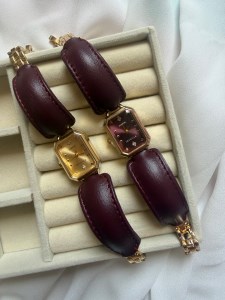 ساعت مچی زنانه دسته چرم صفحه مستطیل مدل bvlgari کد W145