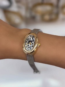 ساعت پلنگی صفحه بیضی کد W150