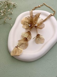 گردنبند طرح گل توری کد N112